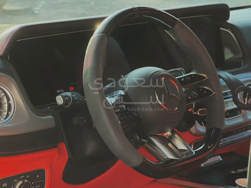 2025 مرسيدس - بنز جي 63 أي إم جي