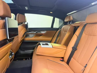 2020 بي ام دبليو الفئة السابعة 730 إل أي