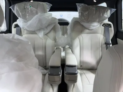 2027 روكس 01