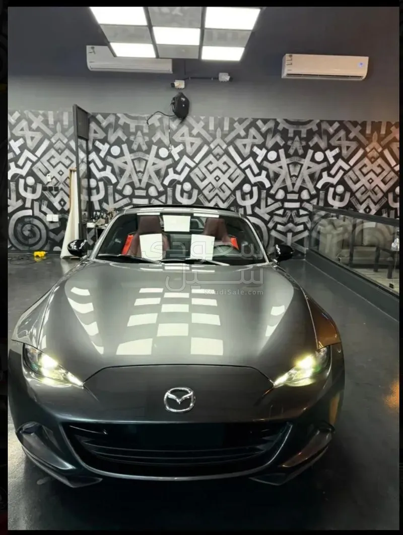 2021 مازدا مياتا ام اكس 5