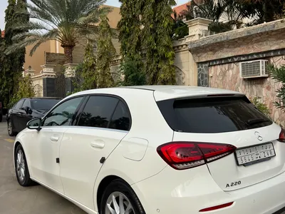 2020 مرسيدس - بنز أي 220