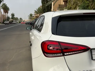 2020 مرسيدس - بنز أي 220