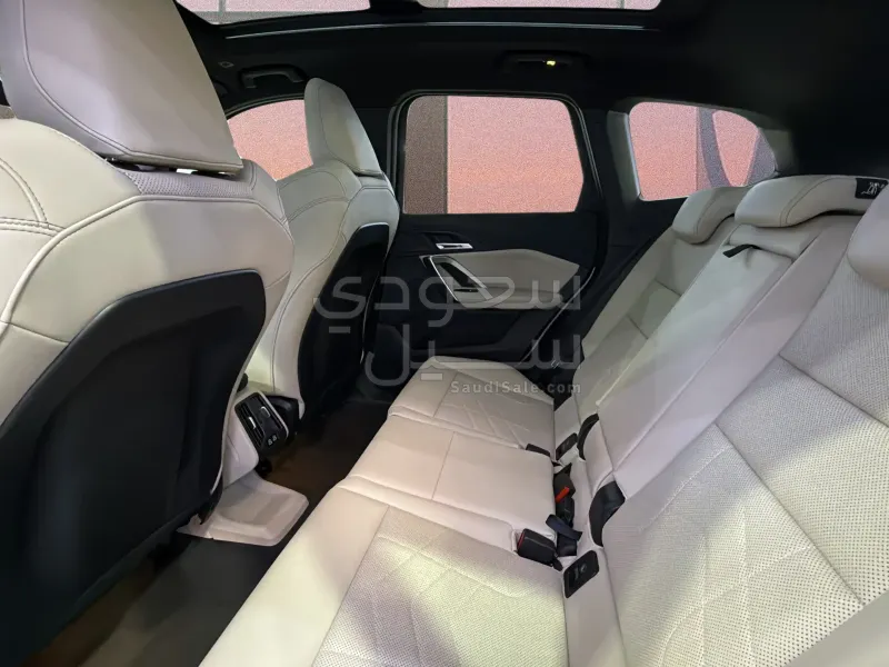2025 بي ام دبليو الفئة اكس 1