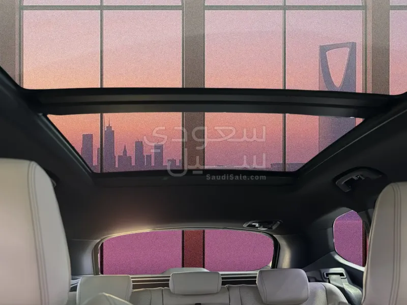 2025 بي ام دبليو الفئة اكس 1