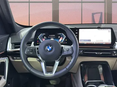 2025 بي ام دبليو الفئة اكس 1