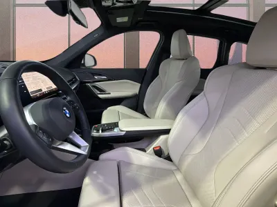 2025 بي ام دبليو الفئة اكس 1