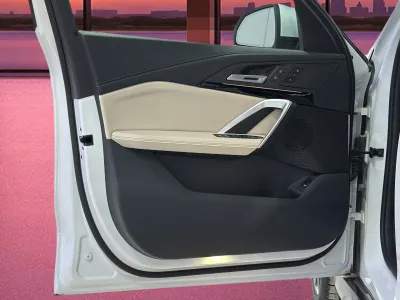 2025 بي ام دبليو الفئة اكس 1