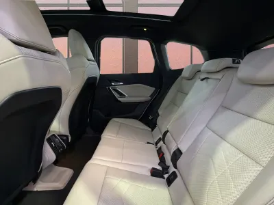 2025 بي ام دبليو الفئة اكس 1