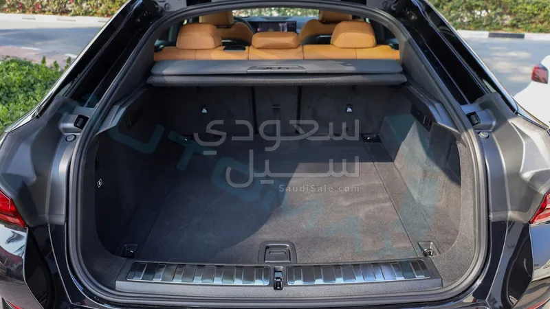 2026 بي ام دبليو الفئة اكس 6 إم