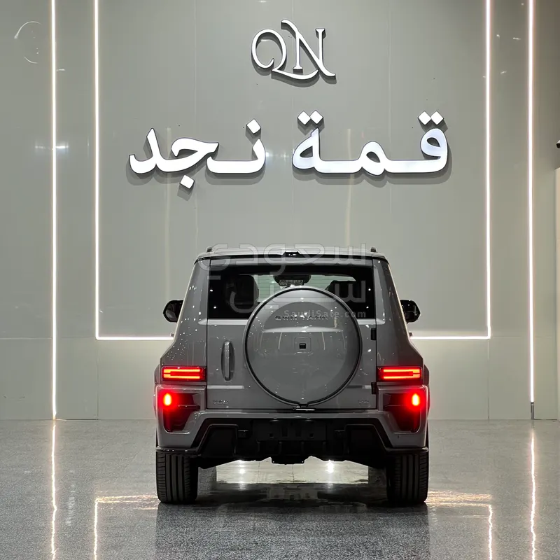 2027 تانك 500