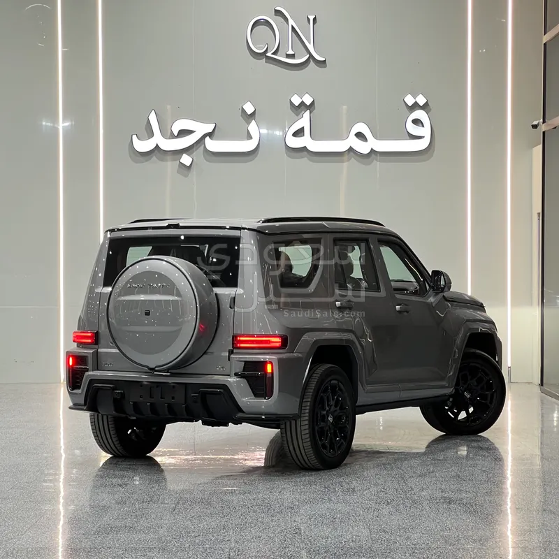 2027 تانك 500