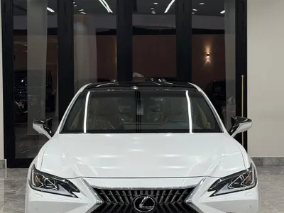 2025 لكزس إي إس 350