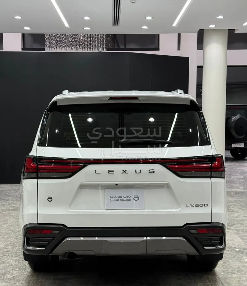 2023 لكزس إل إكس 600 BB