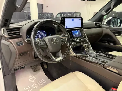 2023 لكزس إل إكس 600 BB