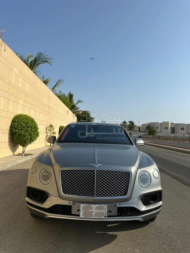 2017 بنتلي بنتايجا