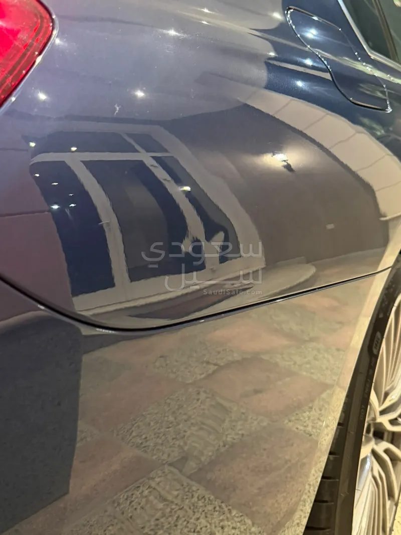 2021 بي ام دبليو الفئة السابعة 730 إل أي