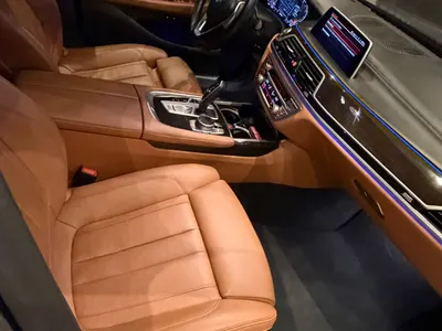 2021 بي ام دبليو الفئة السابعة 730 إل أي