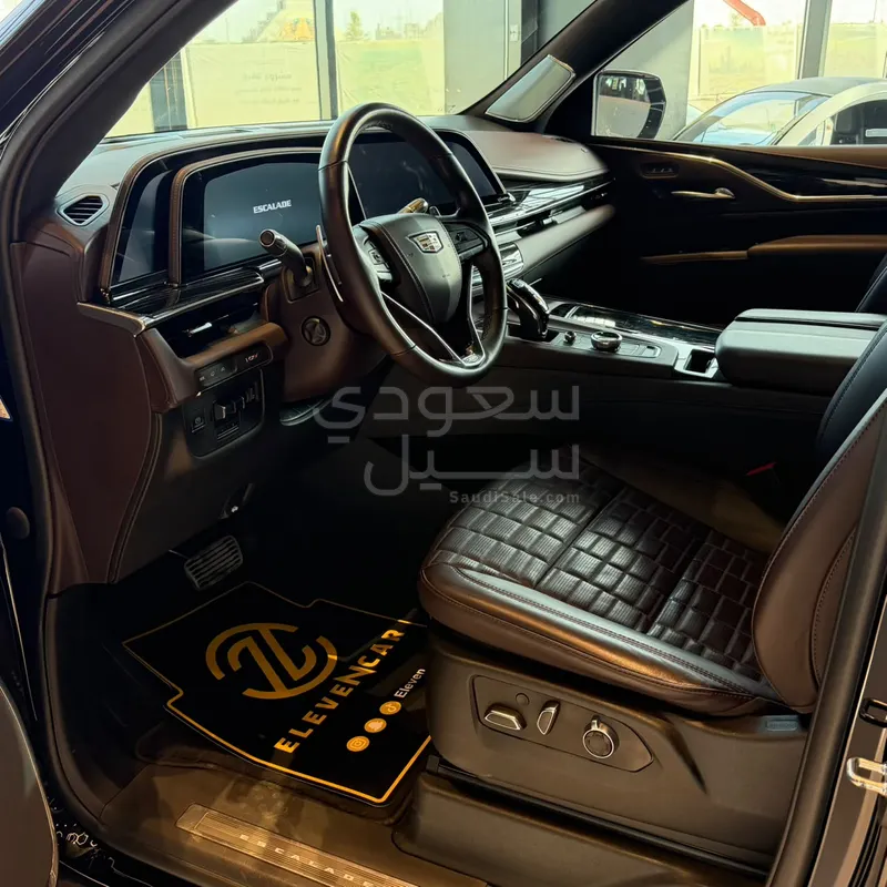 2023 كاديلاك اسكاليد في