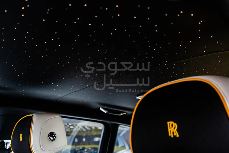 2025 رولز رويس كولينان بلاك بادج