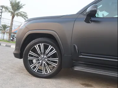 2025 لكزس إل إكس 600 BB