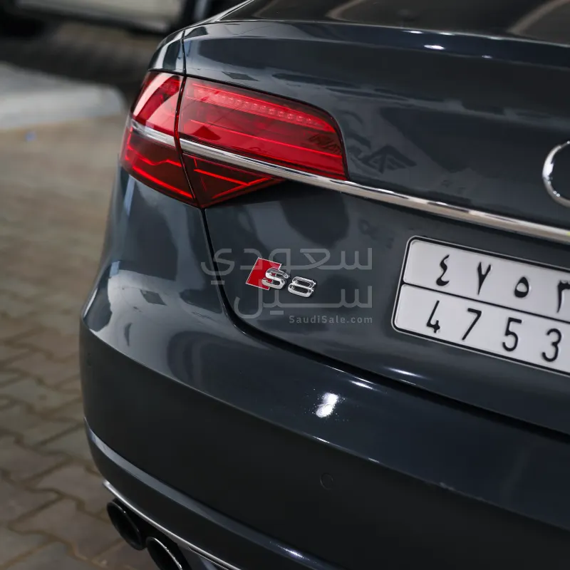 2015 اودي اس 8