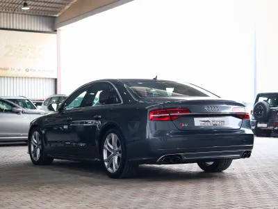 2015 اودي اس 8