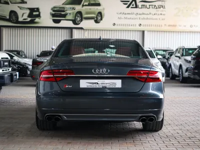 2015 اودي اس 8
