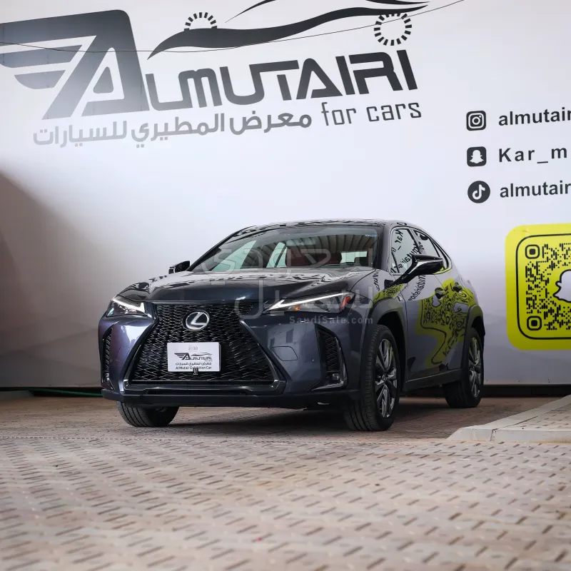 2023 لكزس يو إكس 200