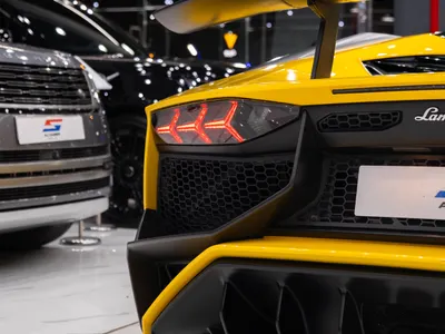 2017 لمبرجيني افنتادور اس في