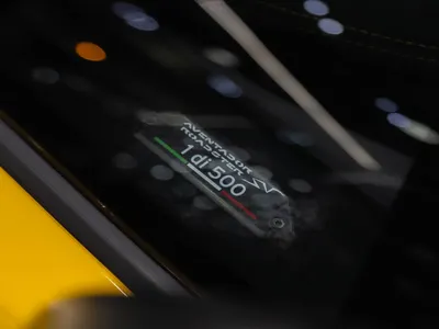2017 لمبرجيني افنتادور اس في