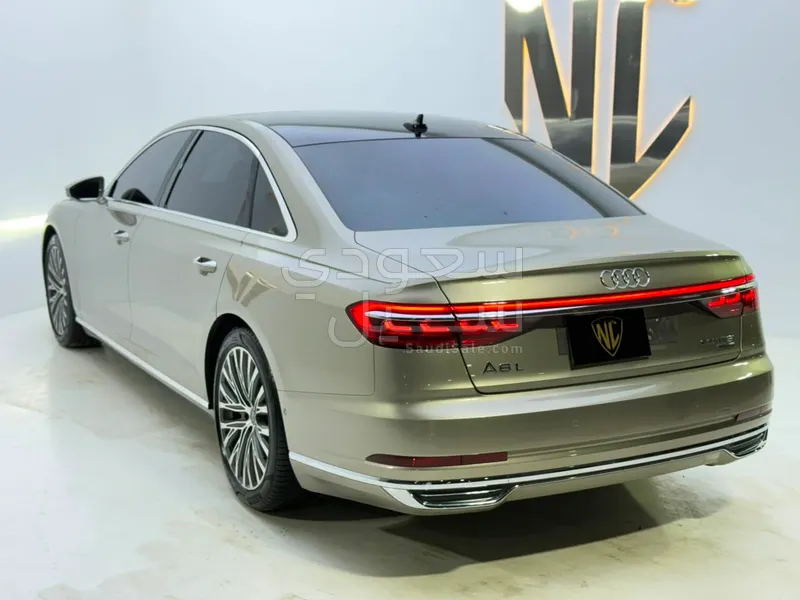 2020 اودي اي 8 ال 60 تي اف اس اي