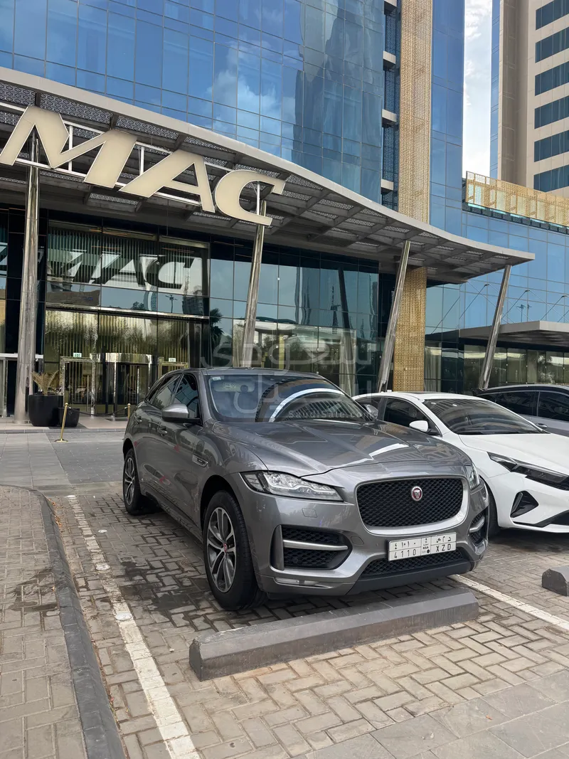 2020 جاكوار اف-بيس ار سبورت
