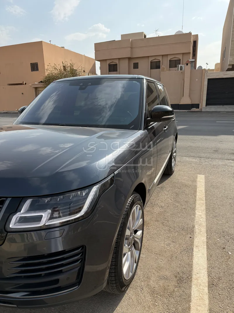 2019 لاند روفر رينج روفر فوج اس اي سوبر تشارج