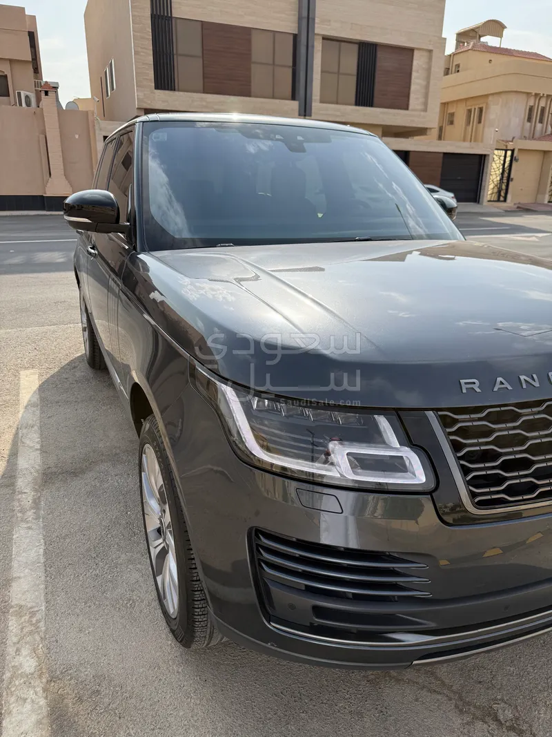 2019 لاند روفر رينج روفر فوج اس اي سوبر تشارج