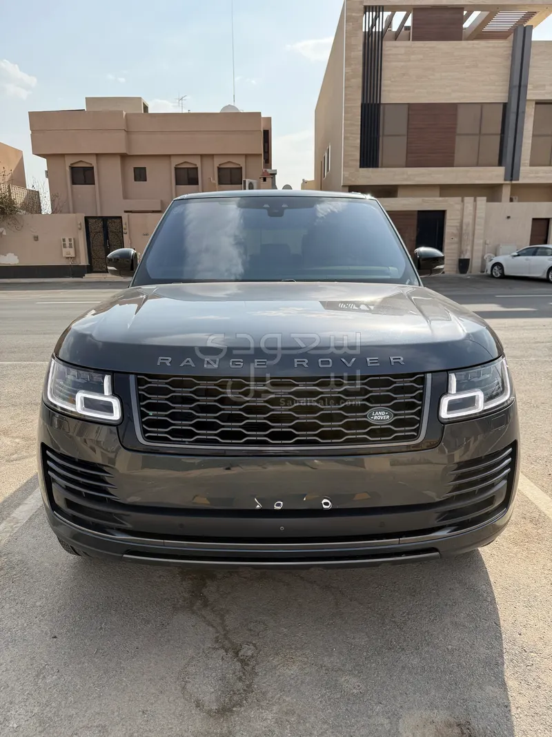 2019 لاند روفر رينج روفر فوج اس اي سوبر تشارج