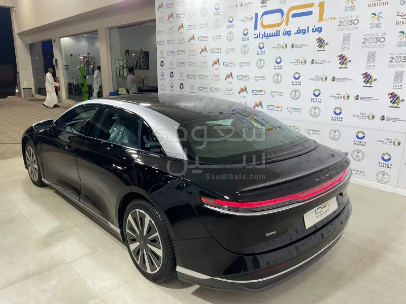 2024 لوسيد اير بيور