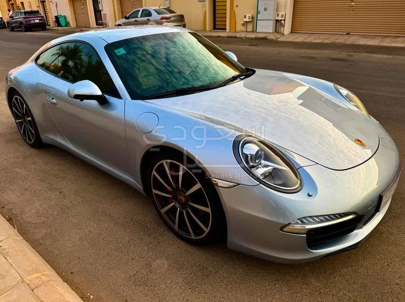 2014 بورش 911 كاريرا 4 اس