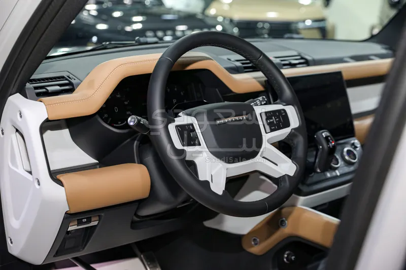 2026 لاند روفر ديفيندر 110 اكس داينمك اس اي