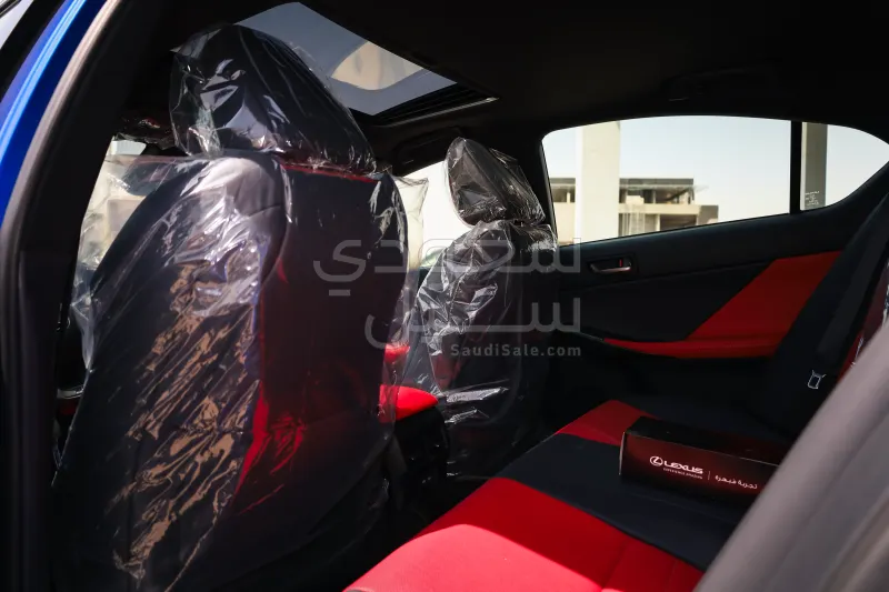 2026 لكزس آي إس 350 إف