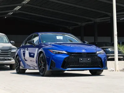 2026 لكزس آي إس 350 إف