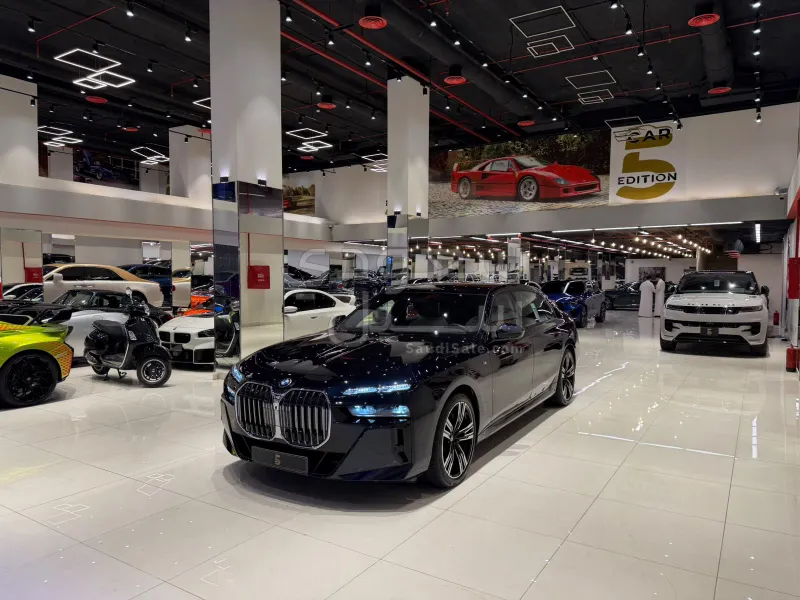 2024 بي ام دبليو الفئة السابعة 740أي