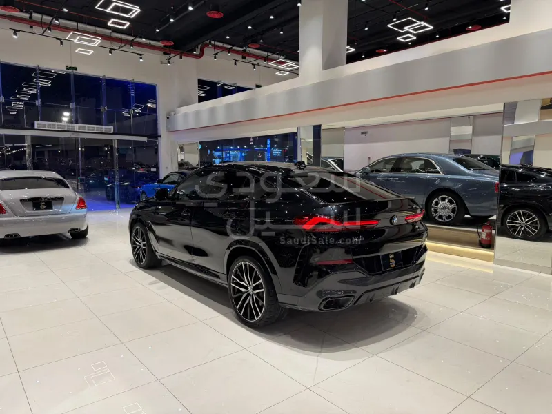 2020 بي ام دبليو الفئة اكس 6