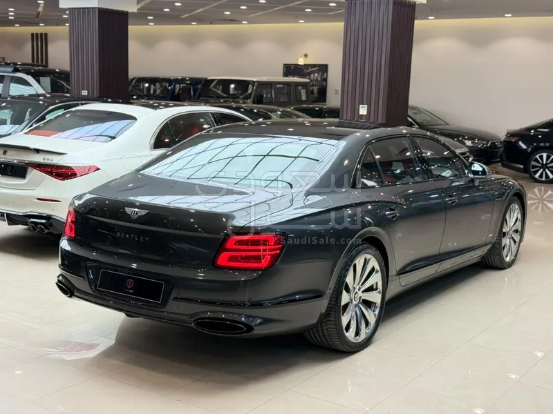 2020 بنتلي كونتيننتل فلاينج سبير