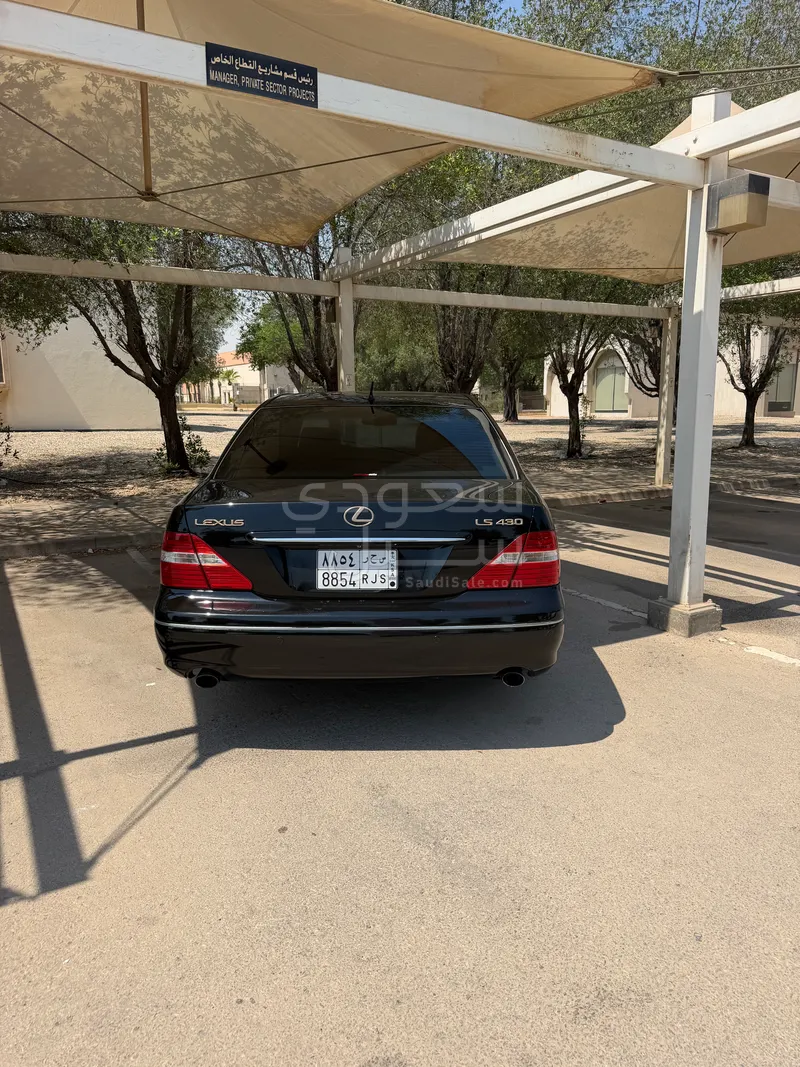 2005 لكزس إل إس 430
