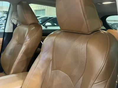 2021 لكزس أر إكس 350