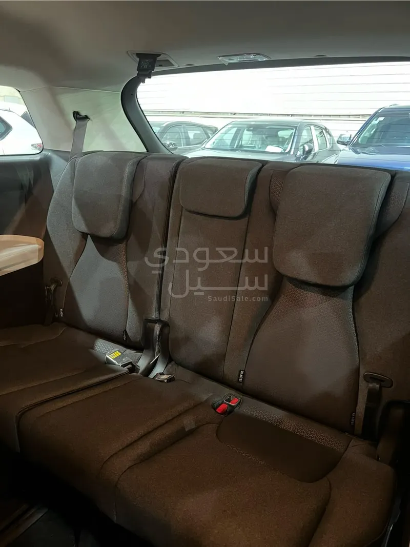 2023 كيا كارنفال