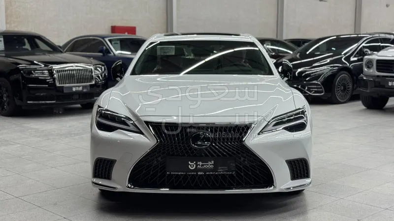 2026 لكزس إل إس 350