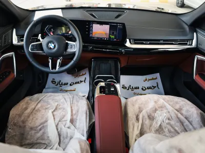 2027 بي ام دبليو الفئة اكس 2