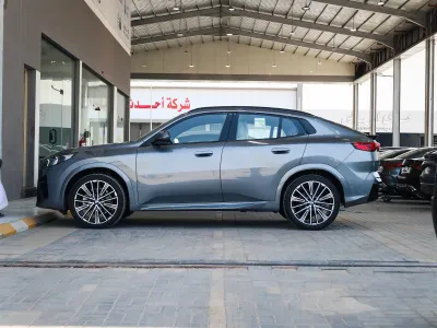 2027 بي ام دبليو الفئة اكس 2