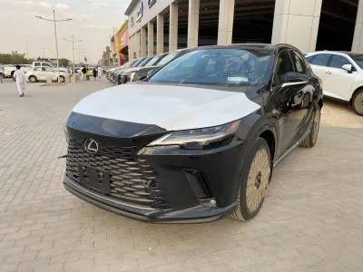 2026 لكزس أر إكس 350